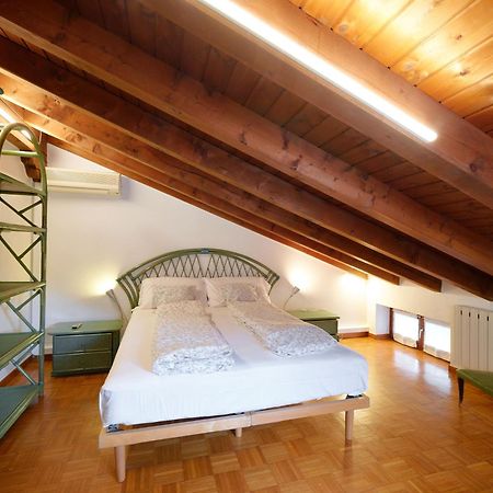Domus Garda Apartment การ์ดา ภายนอก รูปภาพ