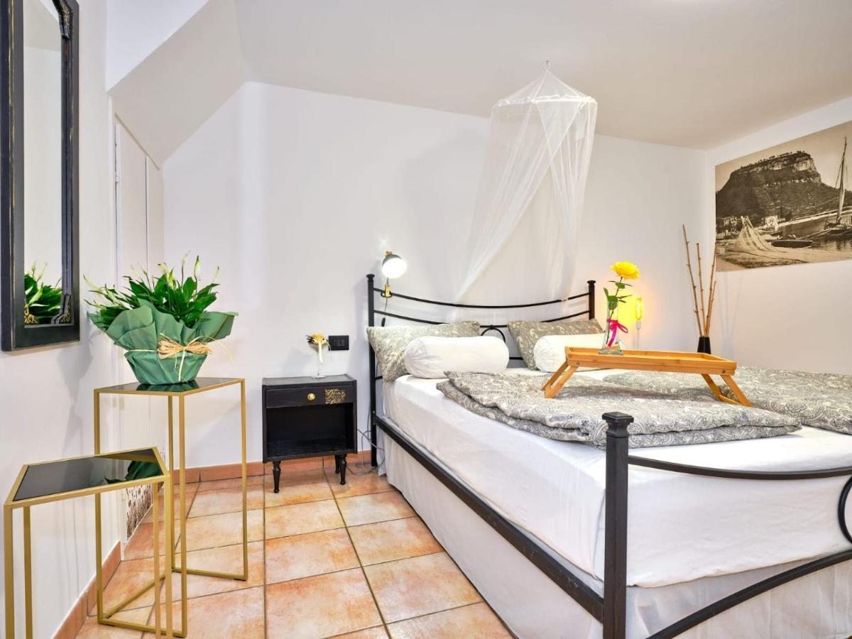 Domus Garda Apartment การ์ดา ภายนอก รูปภาพ